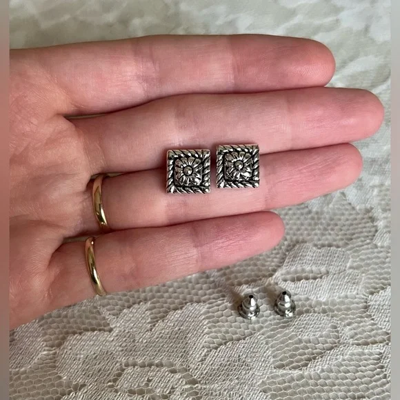 Vintage Napier Tile Earrings, Simple Square Shaped Stud Earrings, Floral - Picture 3 of 4